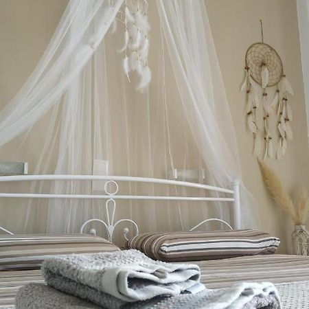 Meltemi Apartments Αγία Μαρίνα Εξωτερικό φωτογραφία