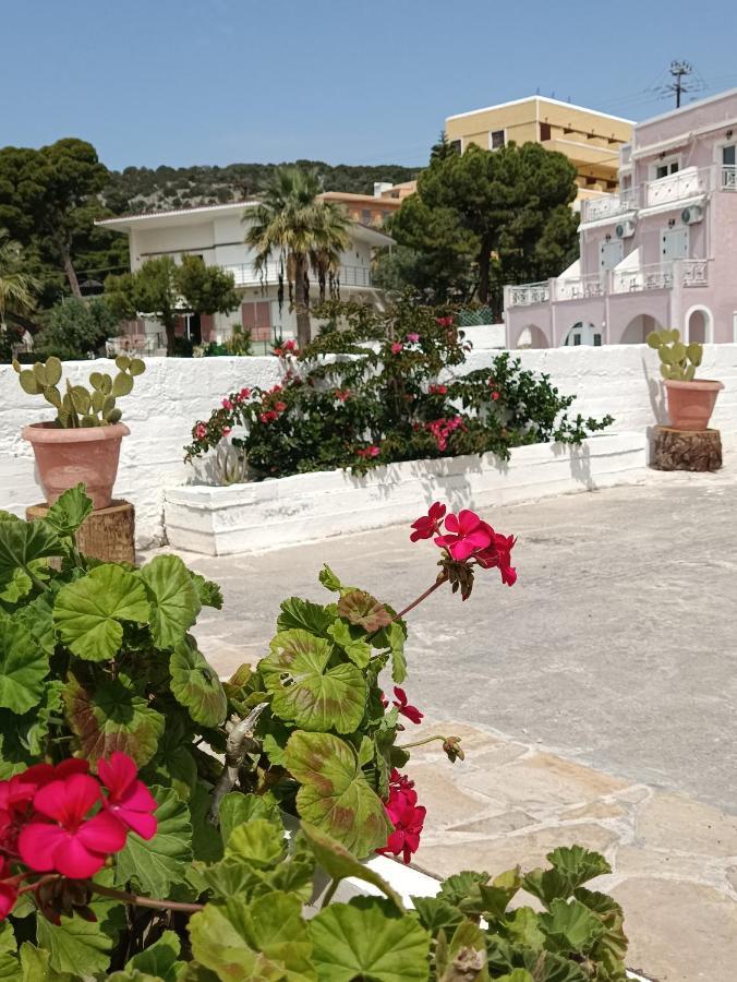 Meltemi Apartments Αγία Μαρίνα Εξωτερικό φωτογραφία